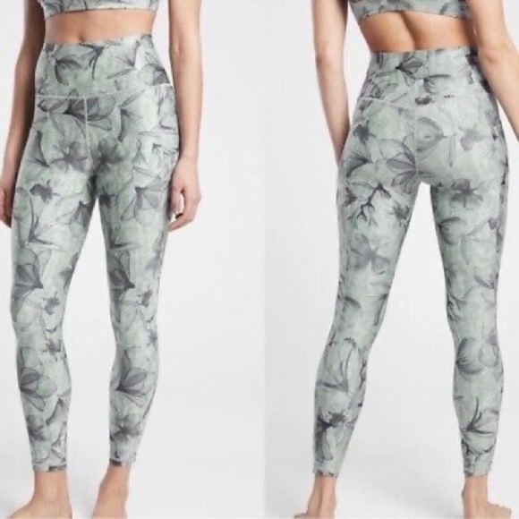Athleta Salutation Stash Pocket II 7/8 Sporty Leggings Size XS 0-2 Gray Floral - Picture 6 of 6